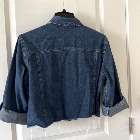 BNWOT Crop Denim Jacket - Picture 2 of 2